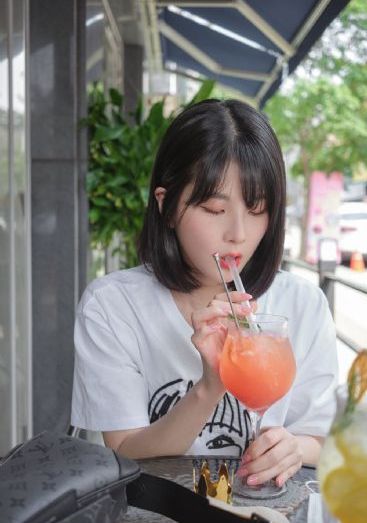 欧美超模裸体无码写真集_720神马影院手机在线