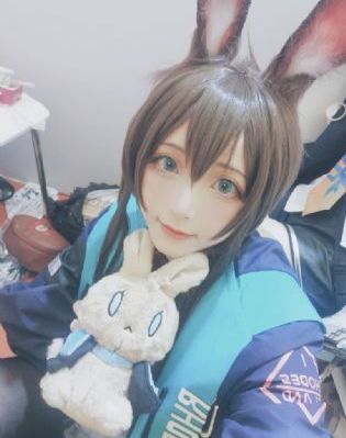 内衣办公室迅雷在线观看_高清动漫免费观看