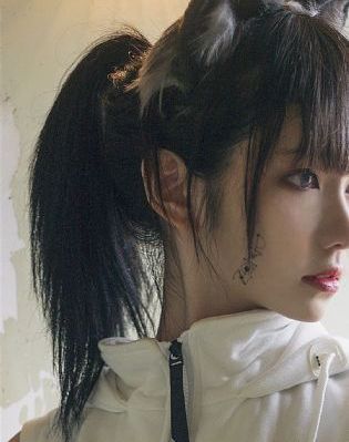 欧美A级视频一男二女_1080P完整视频观看